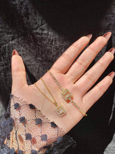 Queen bracelet and necklace in gold